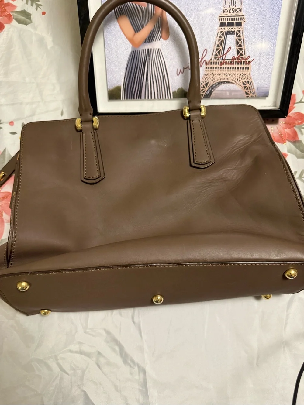 LOTTUSSE Classic Brown Leather Satchel